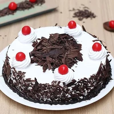 1/2 Kg Eggless Black Forest Cake