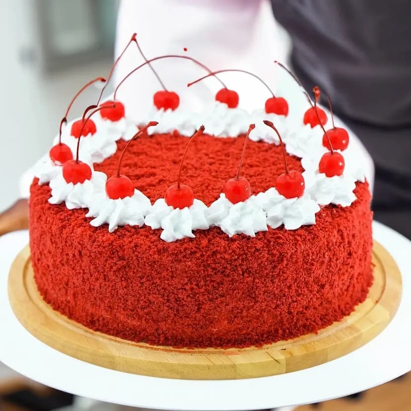 Red Velvet Cream Cake