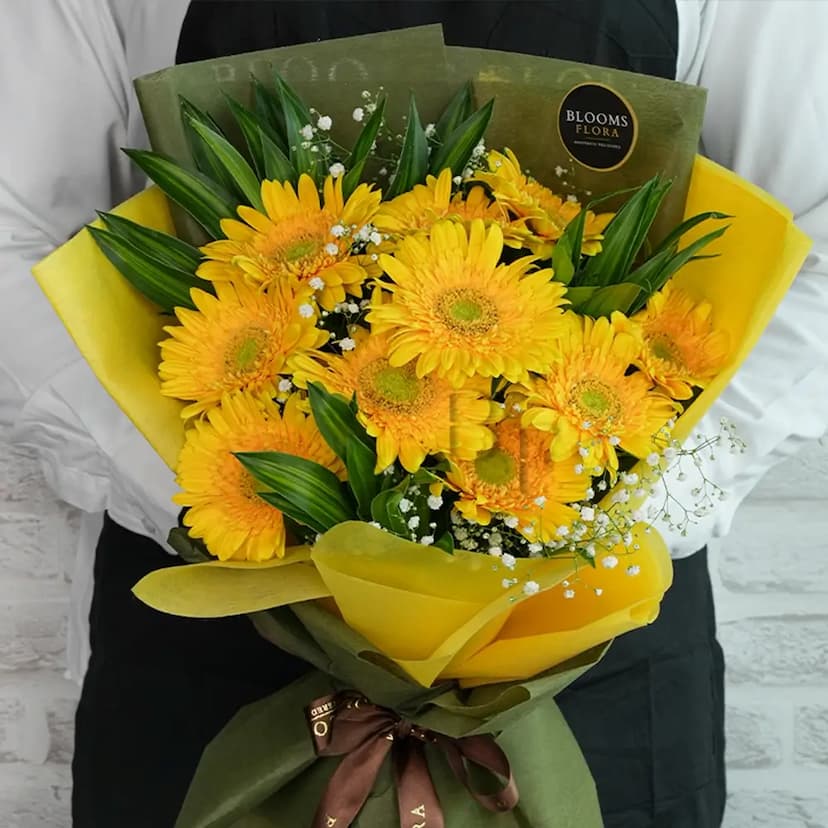 10 yellow gerberas bouquet