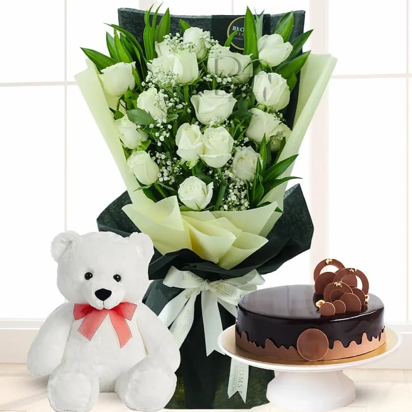 Roses Bouquet With Cake & Teddy