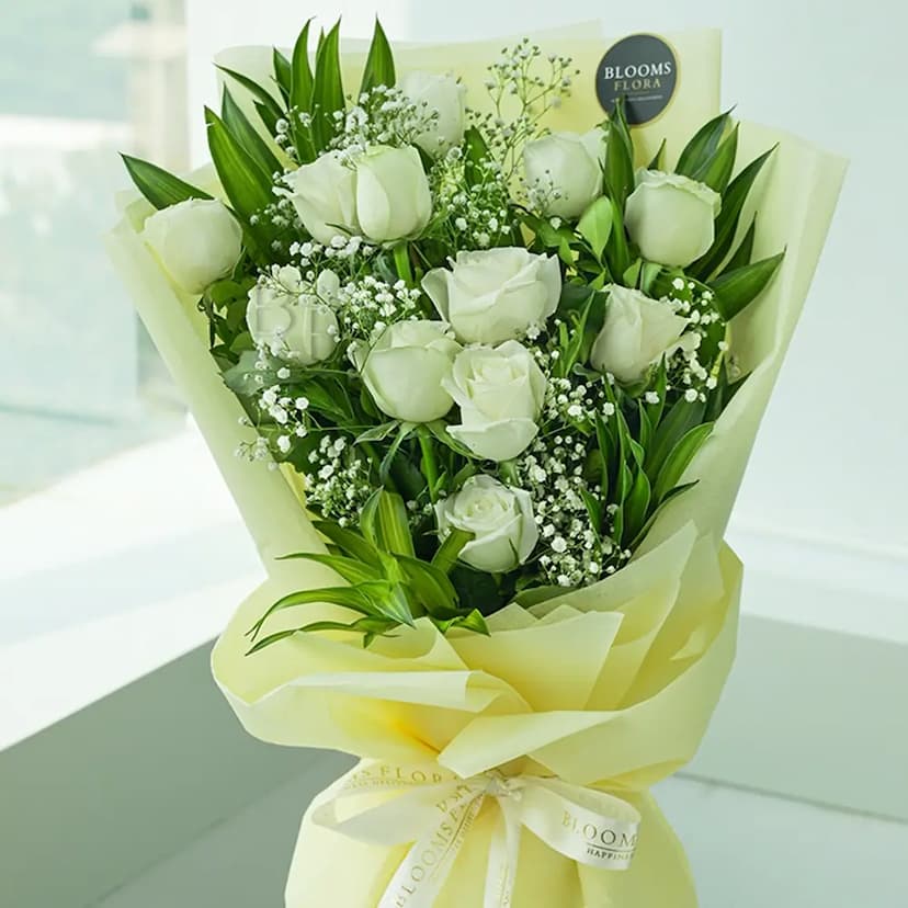 12 white roses bouquet