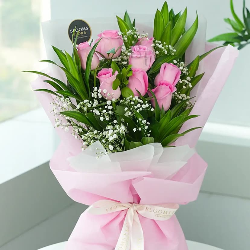 8 pink roses bouquet