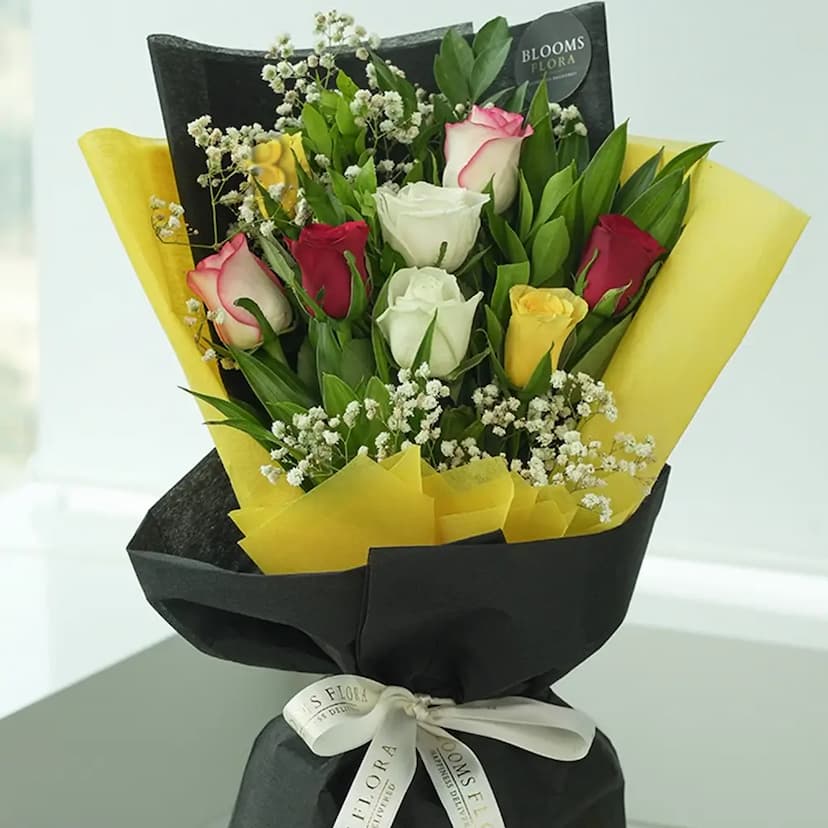 8 mixed roses bouquet