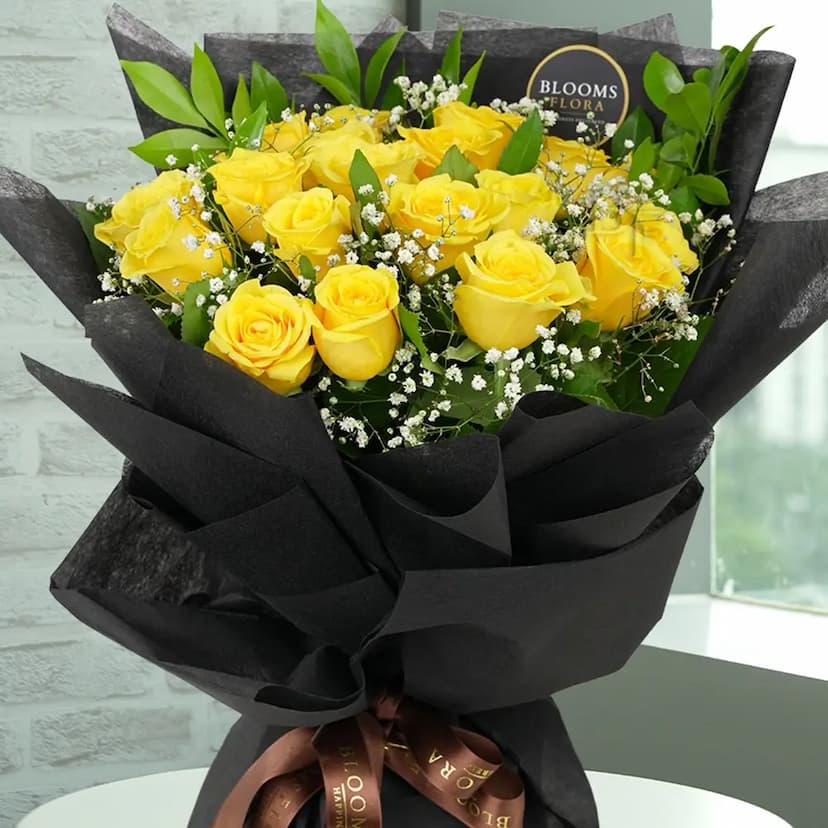 bouquet of 25 yellow roses