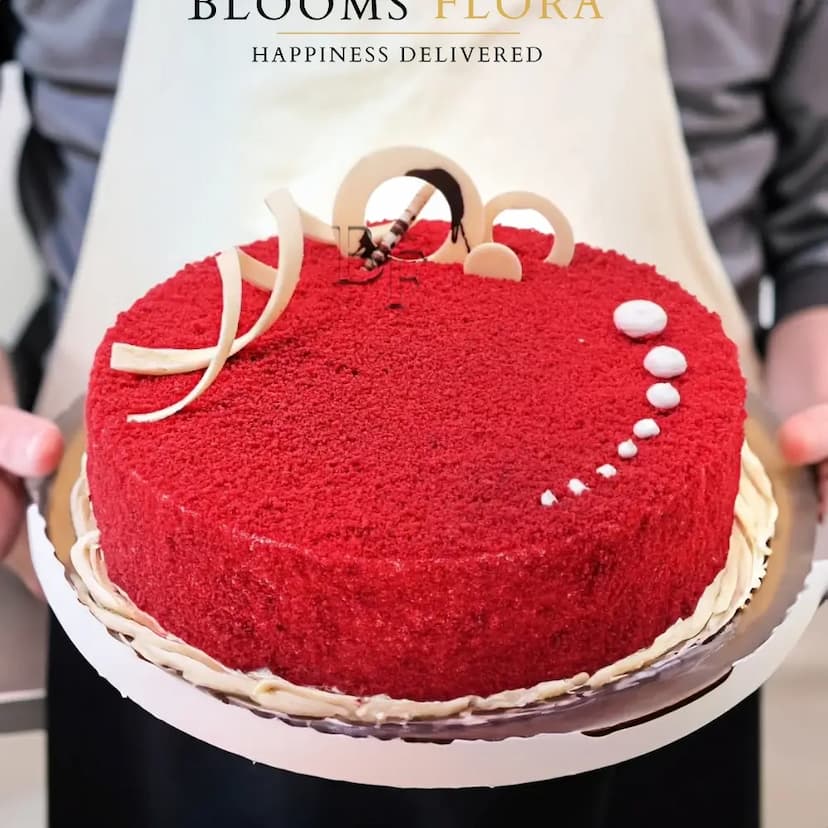 Red Velvet Round Cake