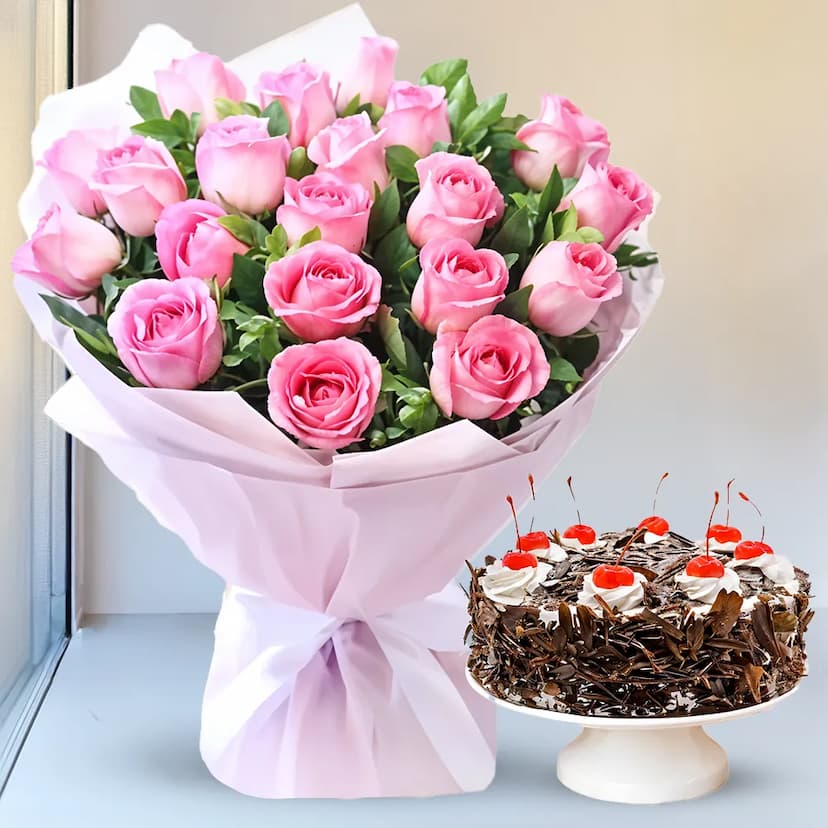 Roses Bouquet With Cake