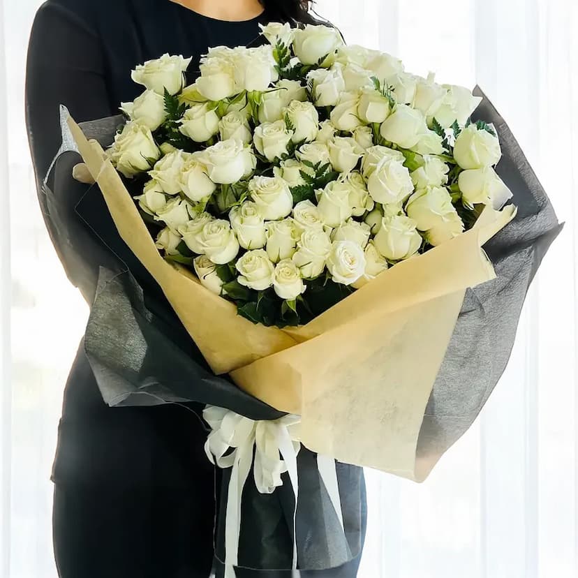 40 White Roses Bouquet